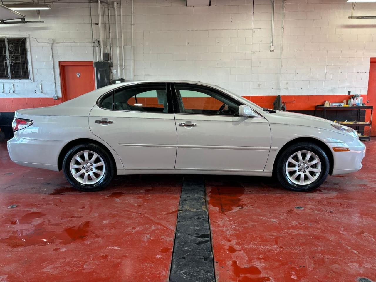 2004 Lexus ES 330