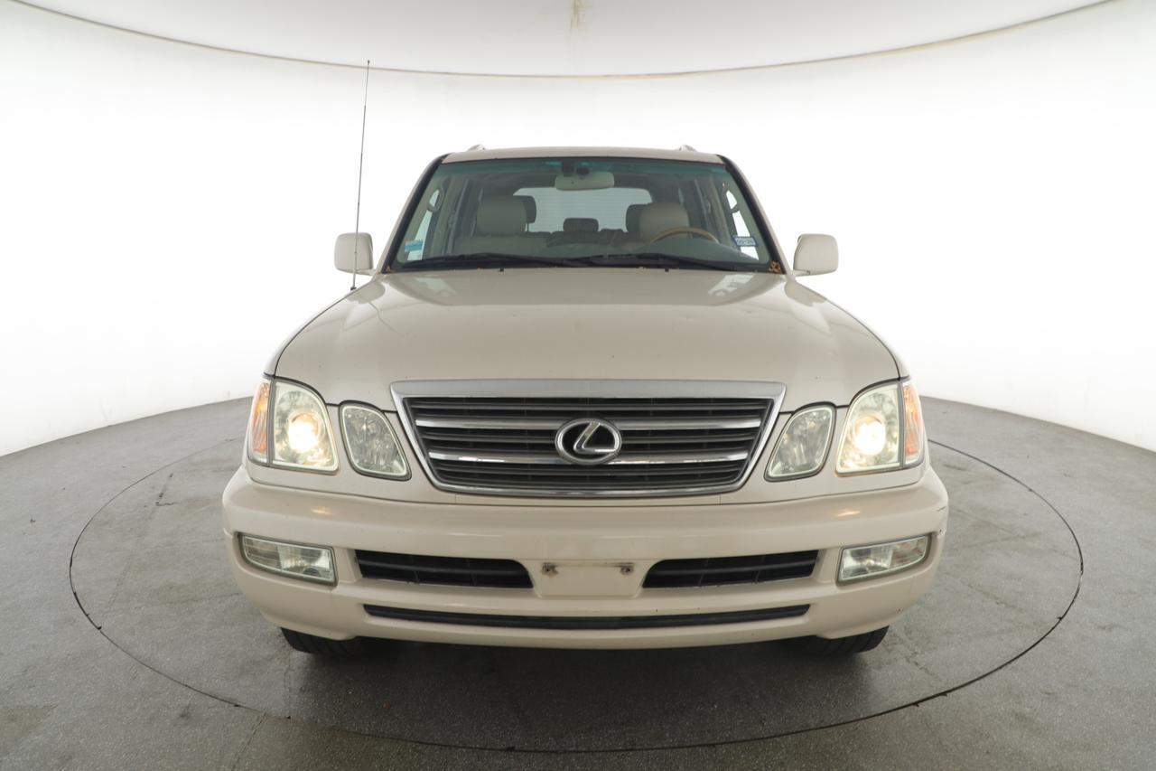 2004 Lexus LX 470