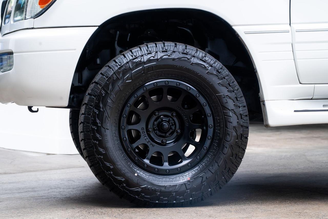 2004 Lexus LX 470 Recent Overhaul - See Description Portland OR