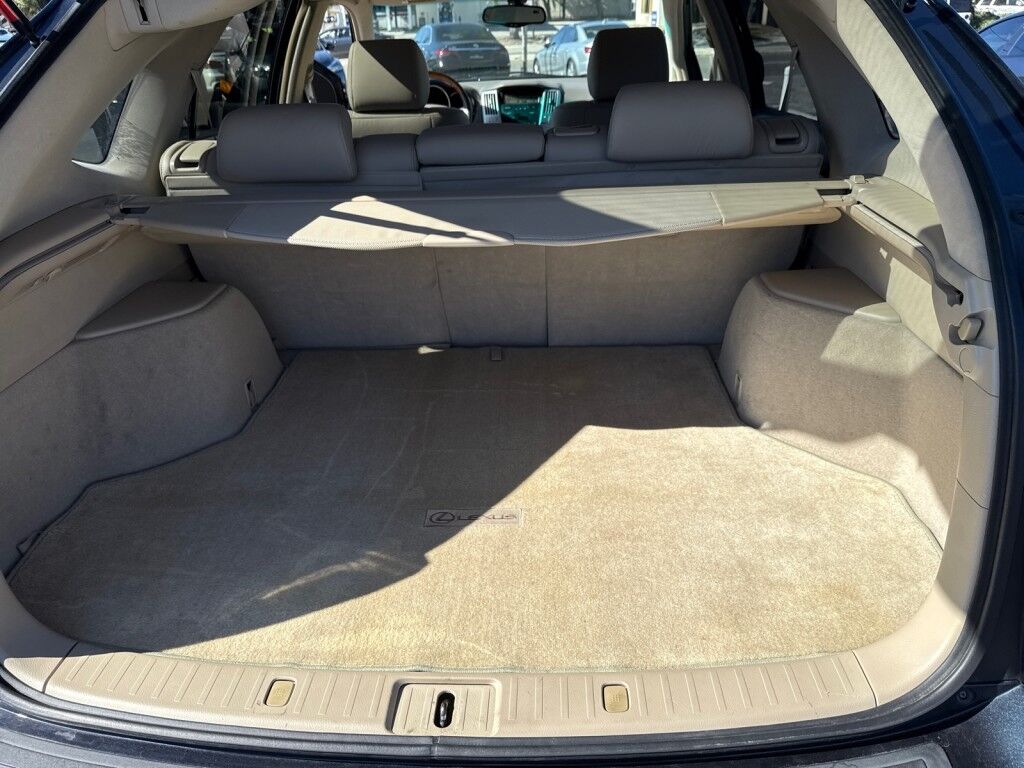 2004 Lexus RX 330 CLEAN CARFAX~ONE OF A KIND~WELL MAINTAINED~ONLINE FINANCE AND SHIPPING AVAILABLE!!! Sarasota FL