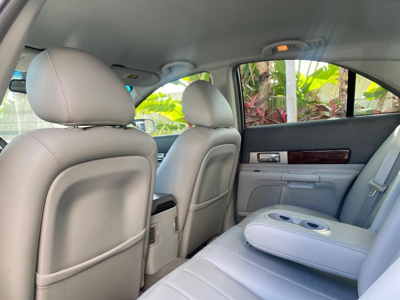 2004 Lincoln LS LOW MILES 43,468 1 OWNER Pompano Beach FL