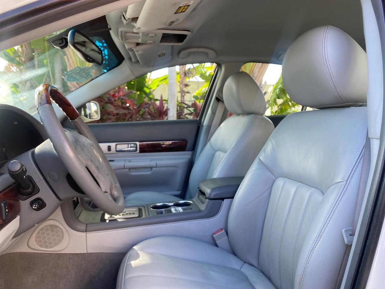 2004 Lincoln LS LOW MILES 43,468 1 OWNER Pompano Beach FL