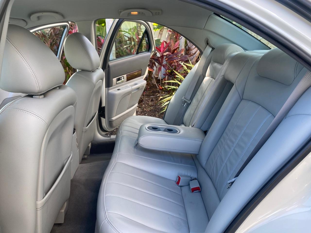 2004 Lincoln LS LOW MILES 43,468 1 OWNER Pompano Beach FL