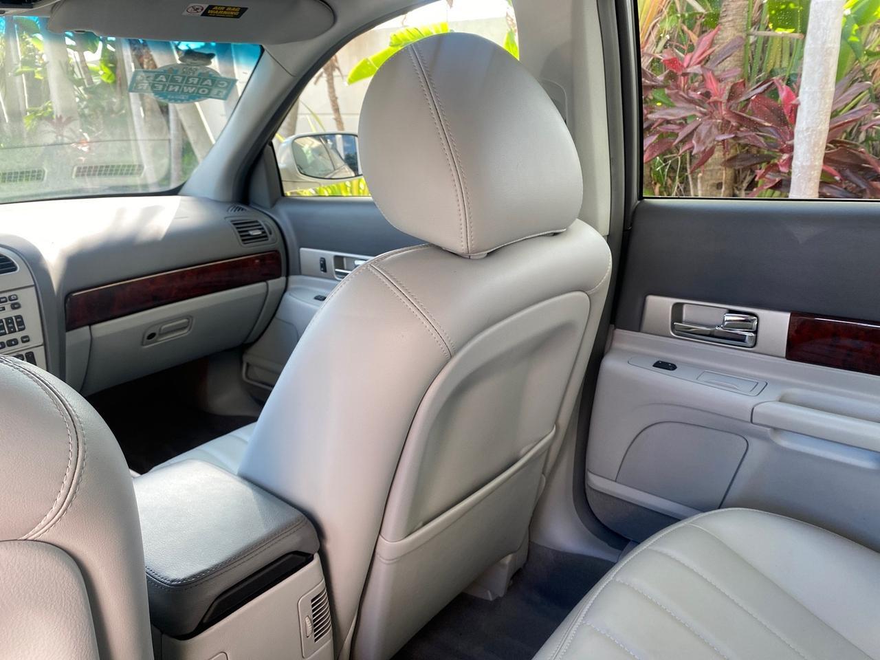 2004 Lincoln LS LOW MILES 43,468 1 OWNER Pompano Beach FL