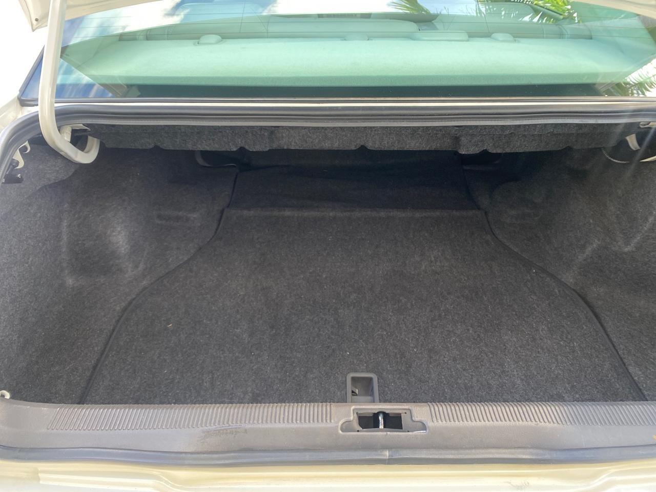 2004 Lincoln LS LOW MILES 43,468 1 OWNER Pompano Beach FL