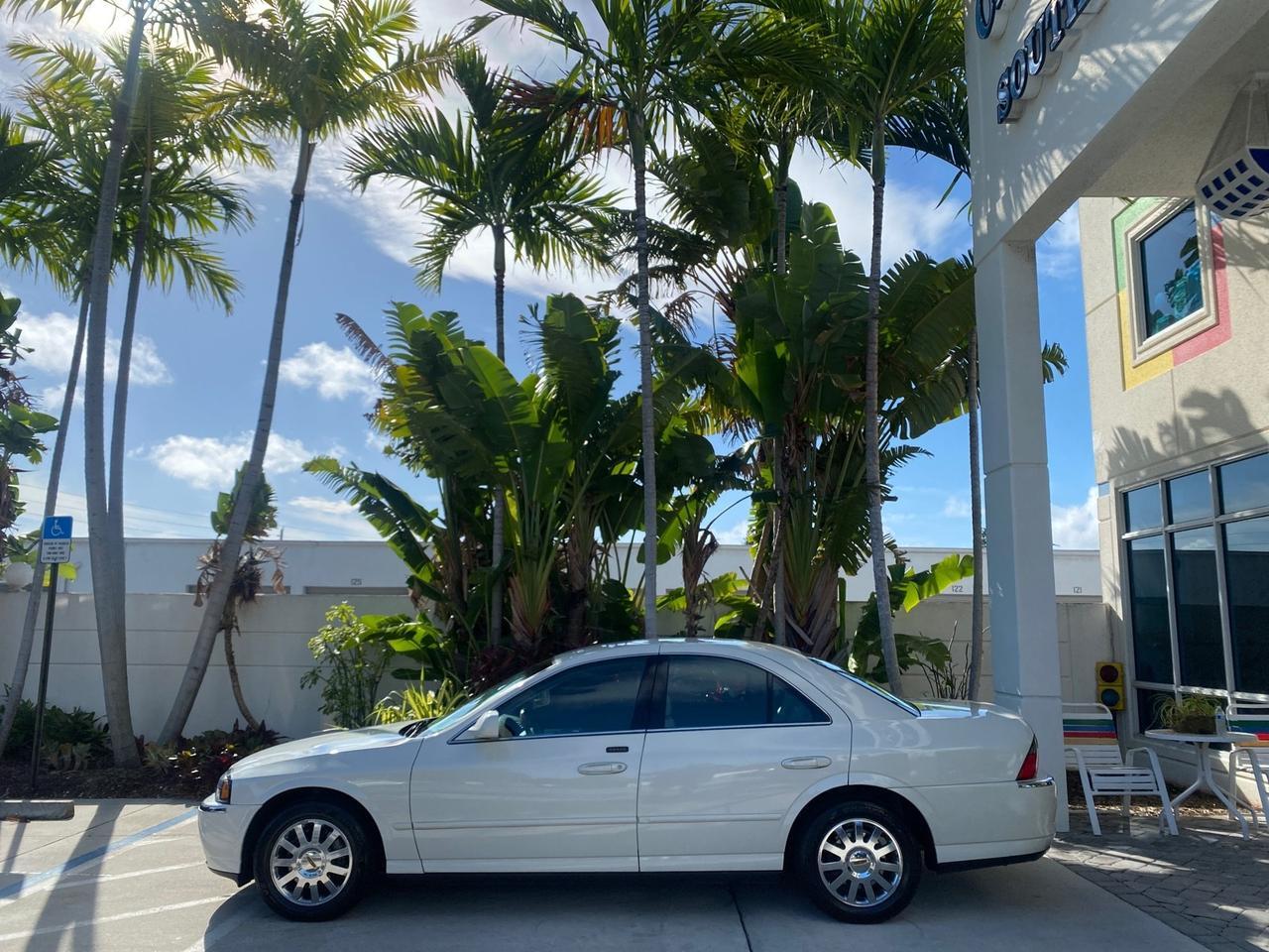 2004 Lincoln LS LOW MILES 43,468 1 OWNER Pompano Beach FL