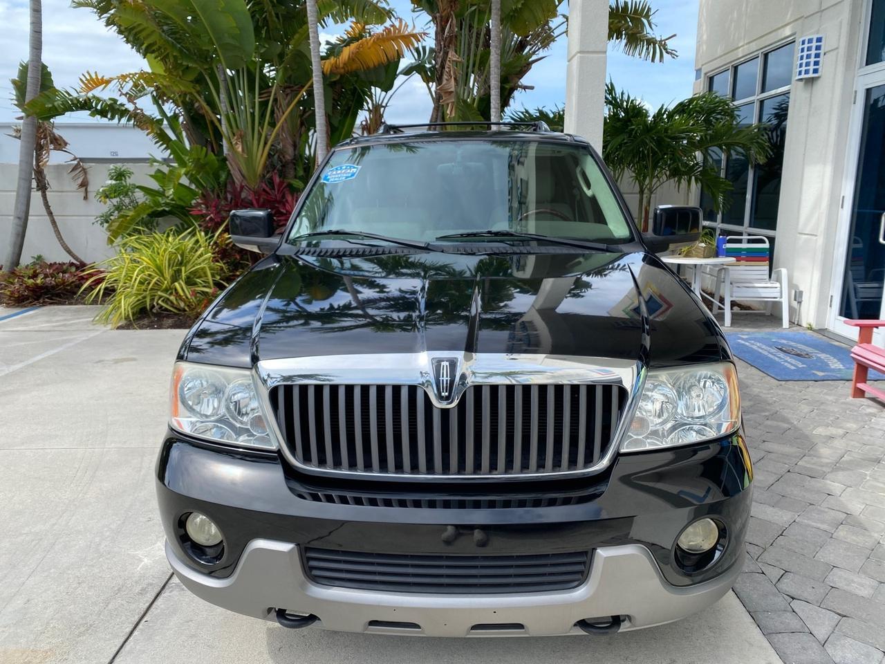 2004 Lincoln Navigator LOW MILES 67,511 SUNROOF