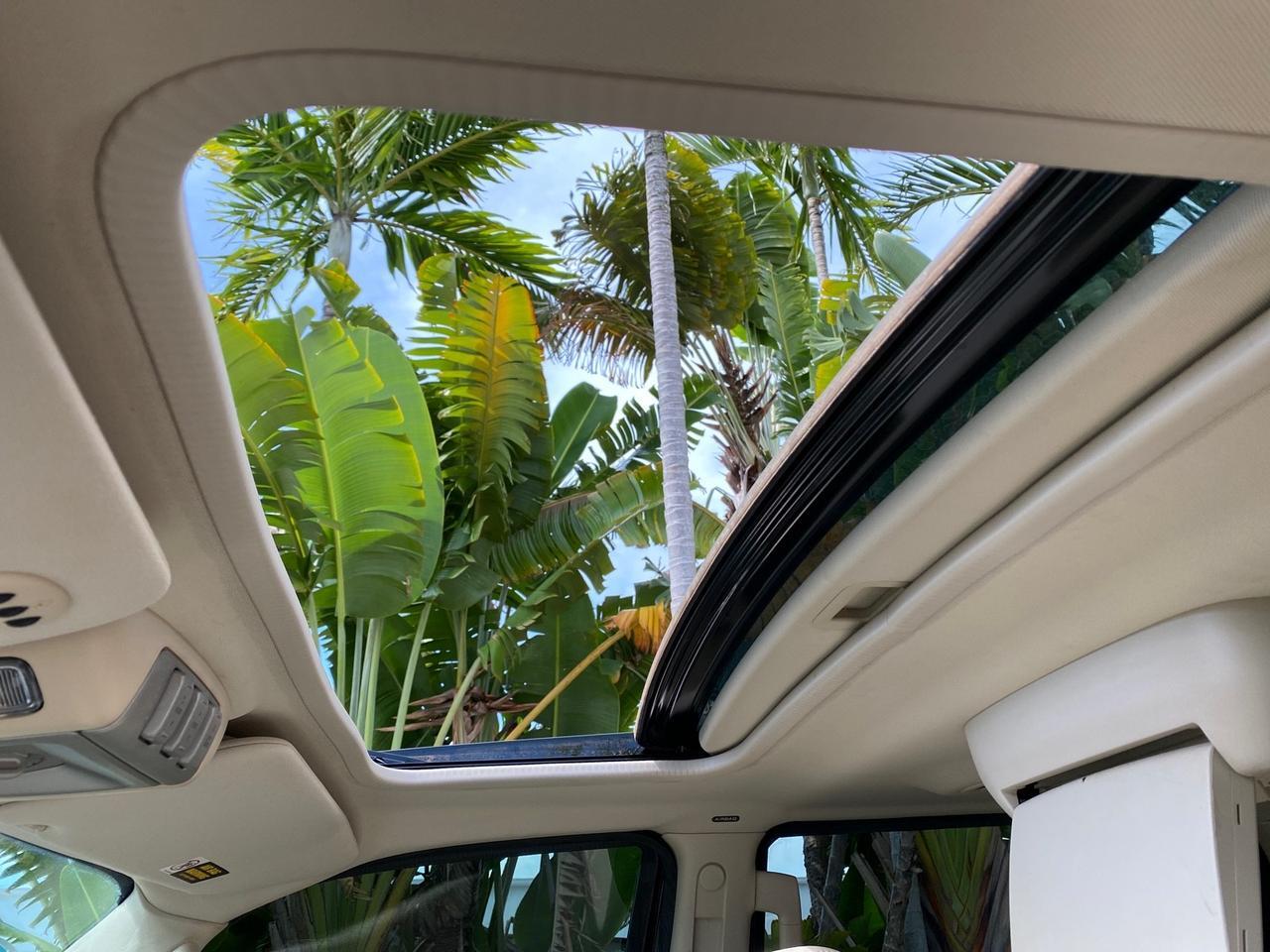 2004 Lincoln Navigator LOW MILES 67,511 SUNROOF Pompano Beach FL