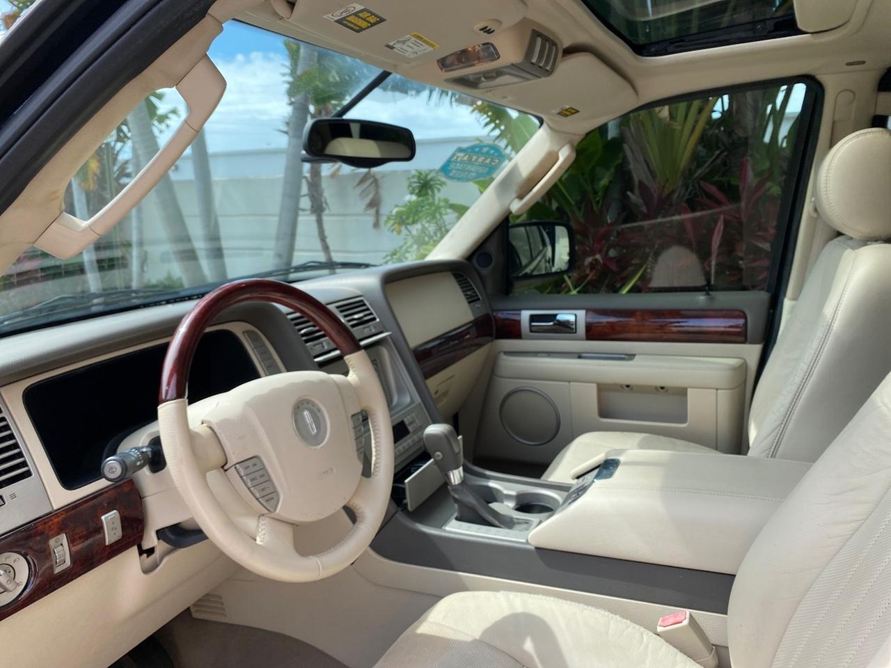 2004 Lincoln Navigator LOW MILES 67,511 SUNROOF Pompano Beach FL