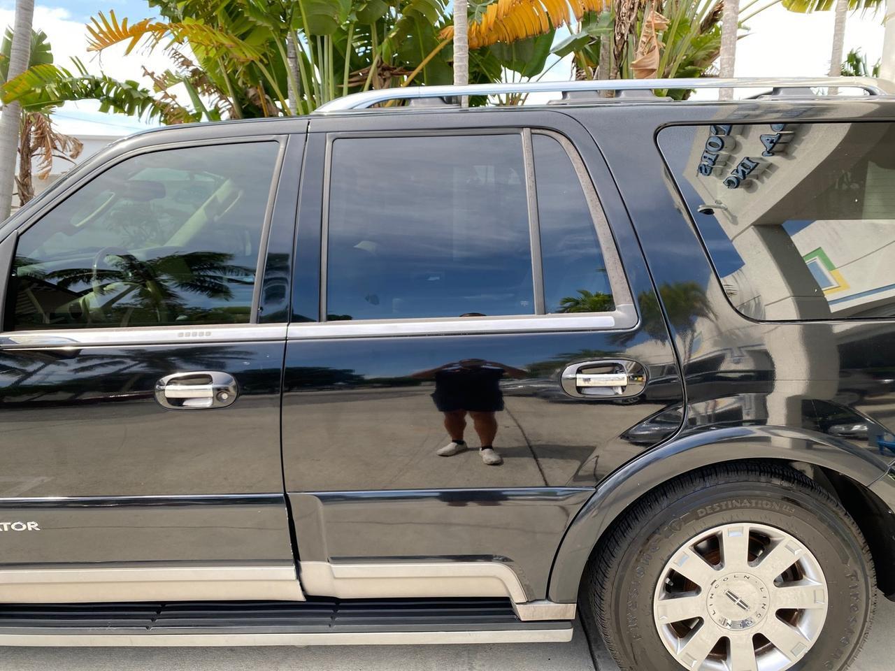 2004 Lincoln Navigator LOW MILES 67,511 SUNROOF Pompano Beach FL