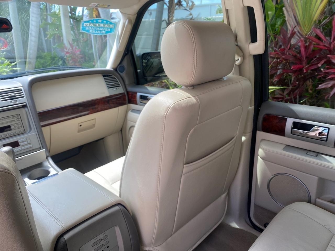 2004 Lincoln Navigator LOW MILES 67,511 SUNROOF Pompano Beach FL