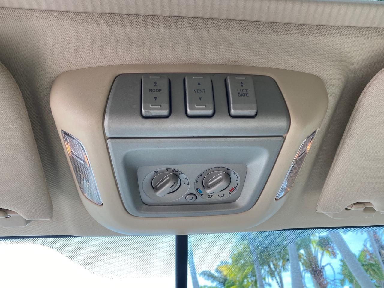 2004 Lincoln Navigator LOW MILES 67,511 SUNROOF Pompano Beach FL