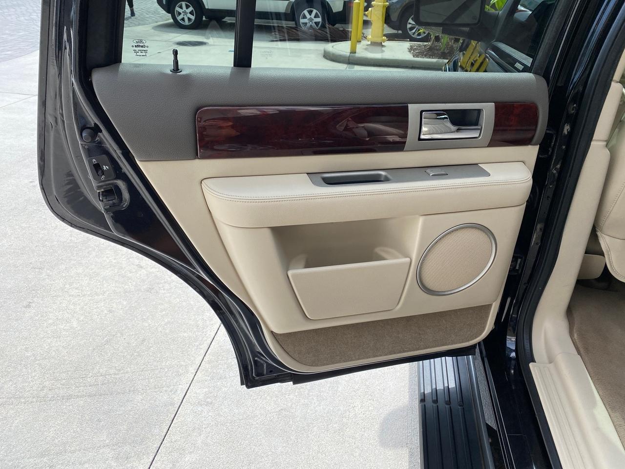 2004 Lincoln Navigator LOW MILES 67,511 SUNROOF Pompano Beach FL