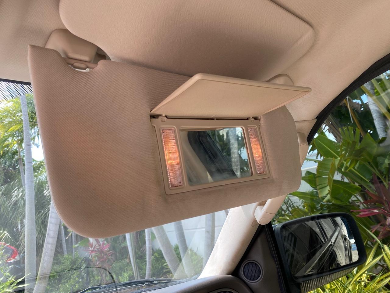 2004 Lincoln Navigator LOW MILES 67,511 SUNROOF Pompano Beach FL