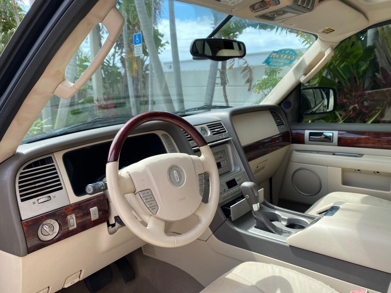 2004 Lincoln Navigator LOW MILES 67,511 SUNROOF Pompano Beach FL