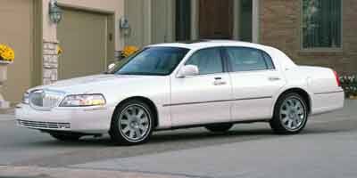 2004 Lincoln Town Car Signature