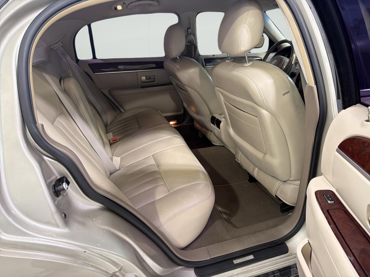 2004 Lincoln Town Car Signature San Antonio TX
