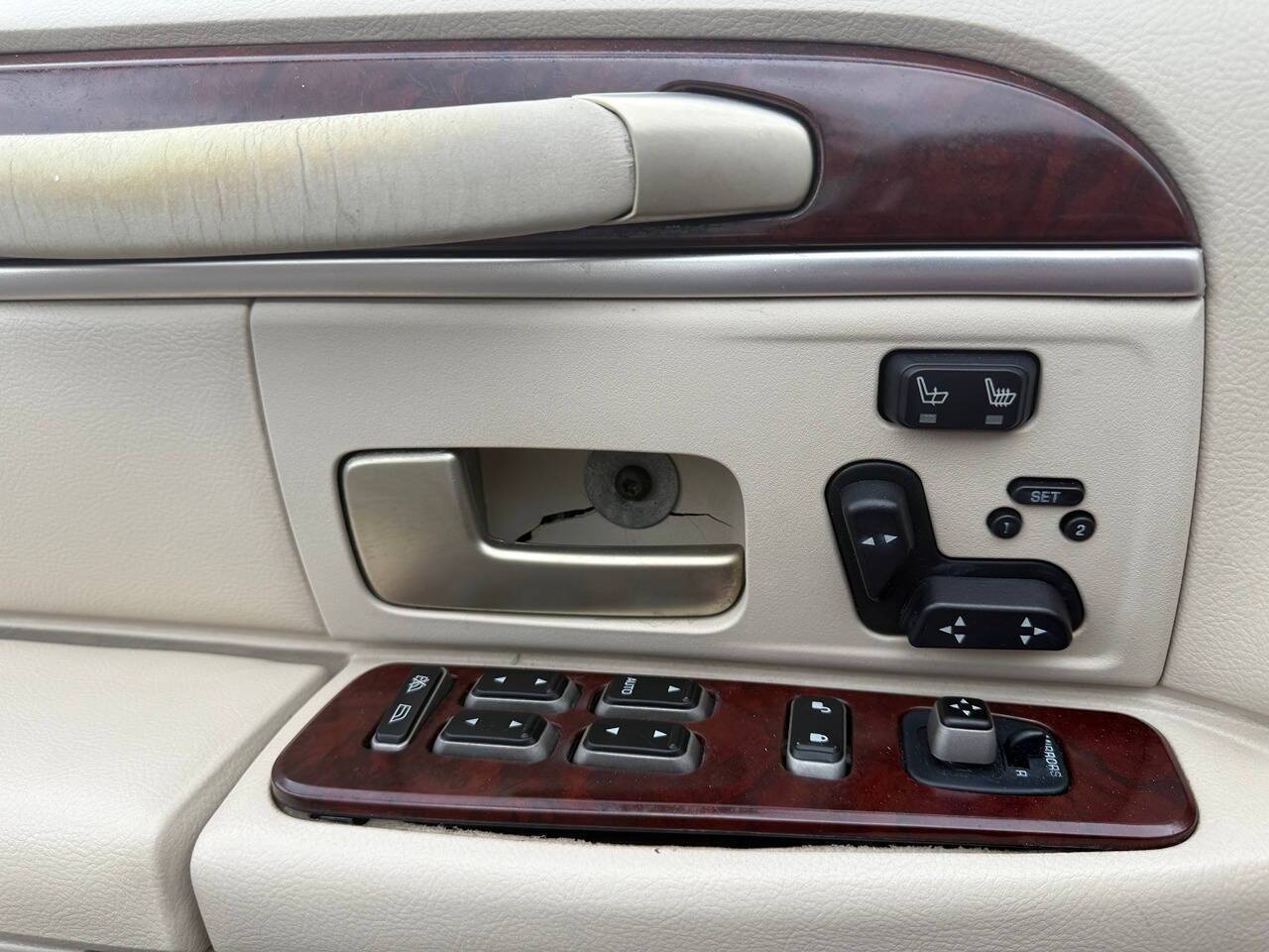 2004 Lincoln Town Car Ultimate 4dr Sedan Edison NJ