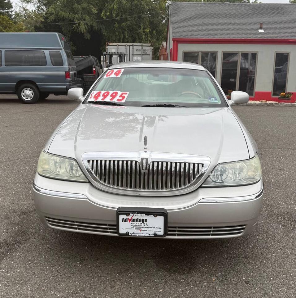 2004 Lincoln Town Car Ultimate 4dr Sedan Edison NJ