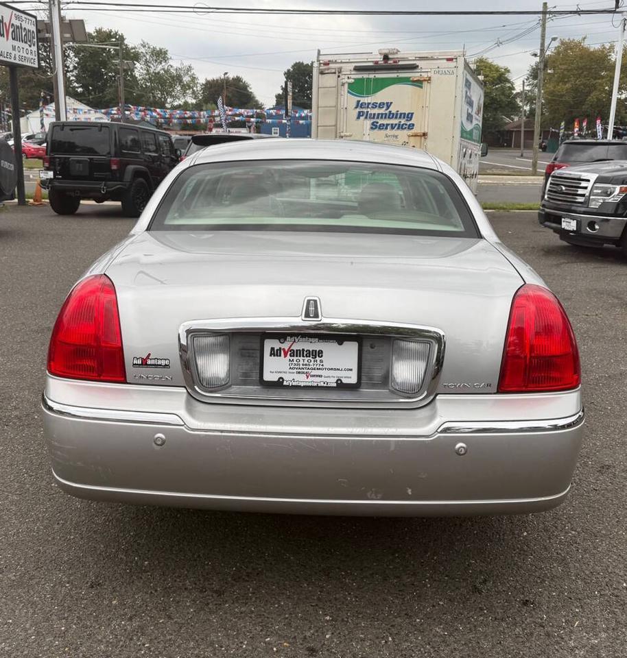 2004 Lincoln Town Car Ultimate 4dr Sedan Edison NJ