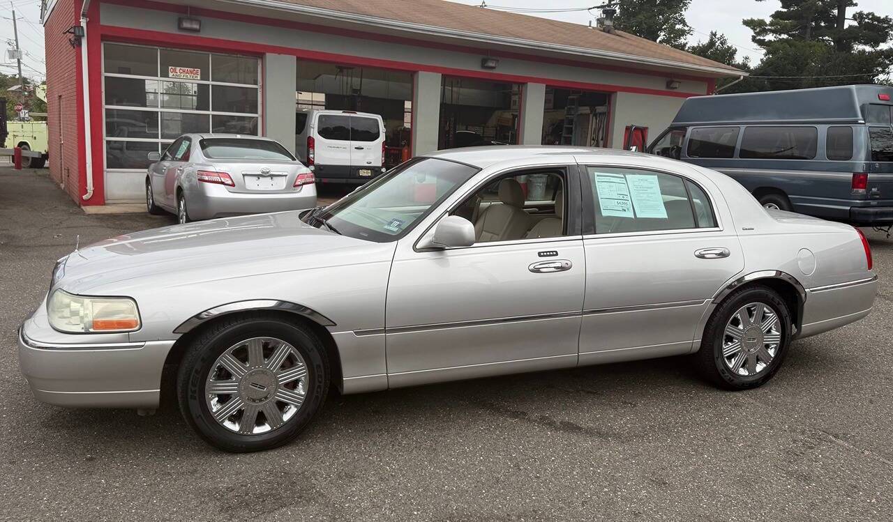 2004 Lincoln Town Car Ultimate 4dr Sedan Edison NJ
