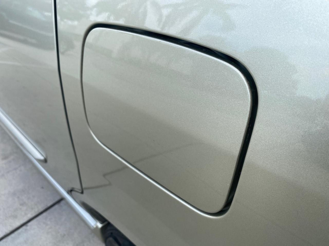 2004 Mazda MPV LX LOW MILES 62,740 Pompano Beach FL