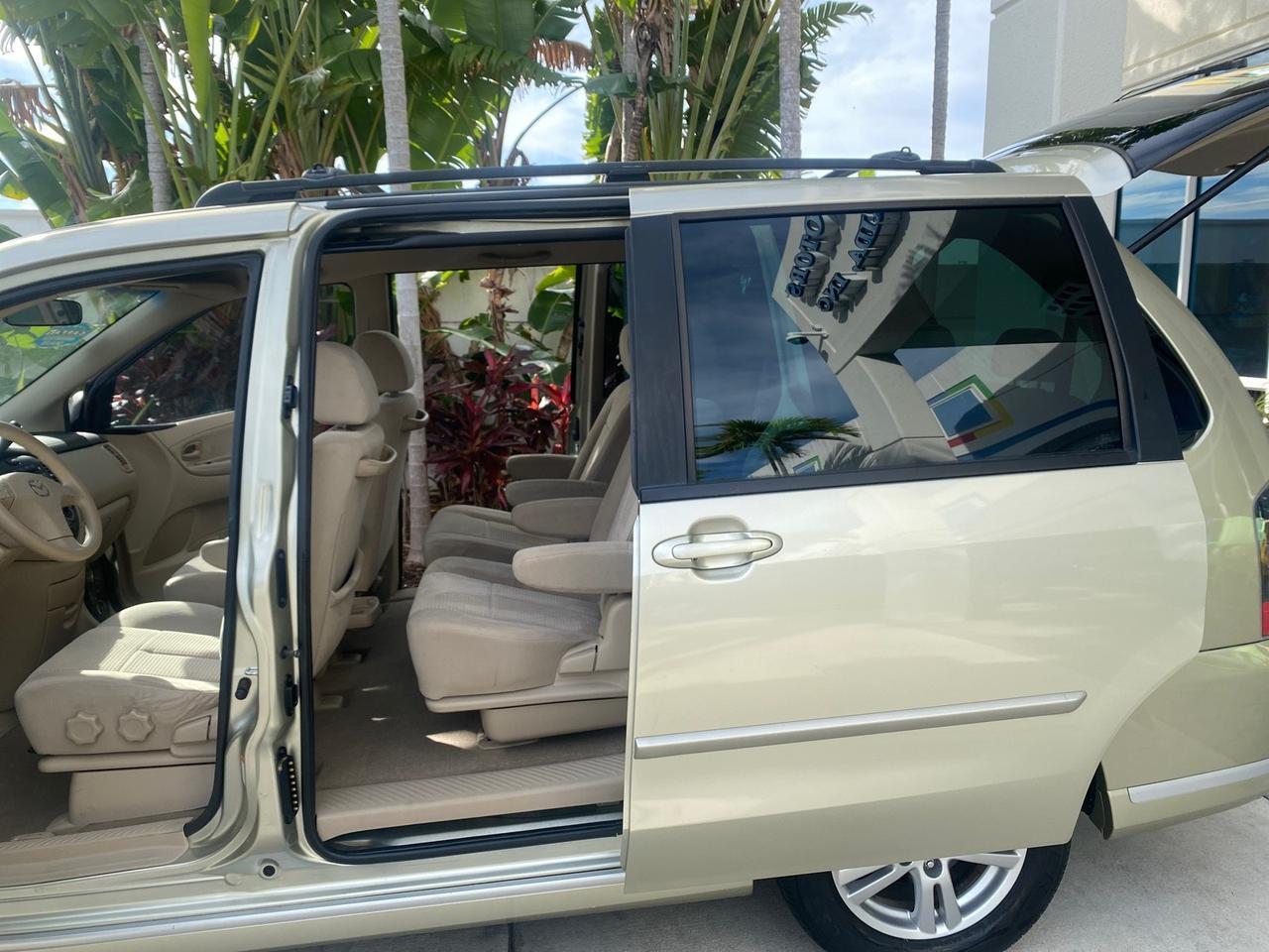 2004 Mazda MPV LX LOW MILES 62,740 Pompano Beach FL