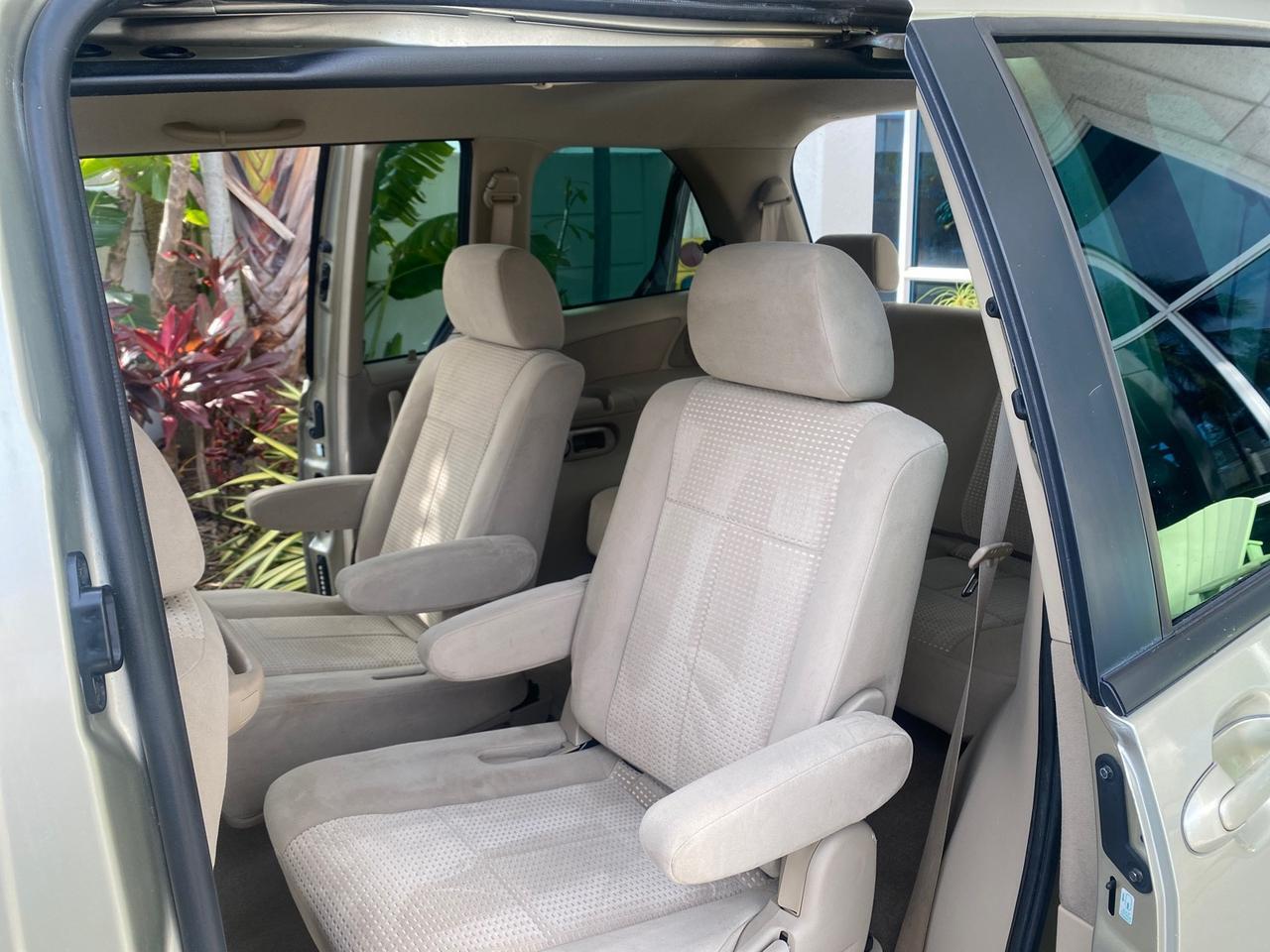 2004 Mazda MPV LX LOW MILES 62,740 Pompano Beach FL