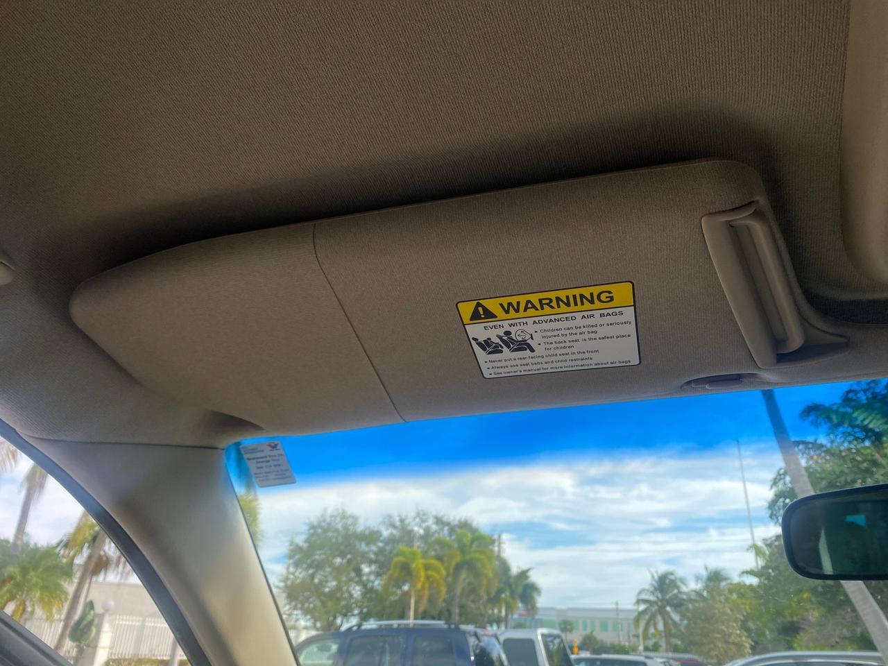 2004 Mazda MPV LX LOW MILES 62,740 Pompano Beach FL