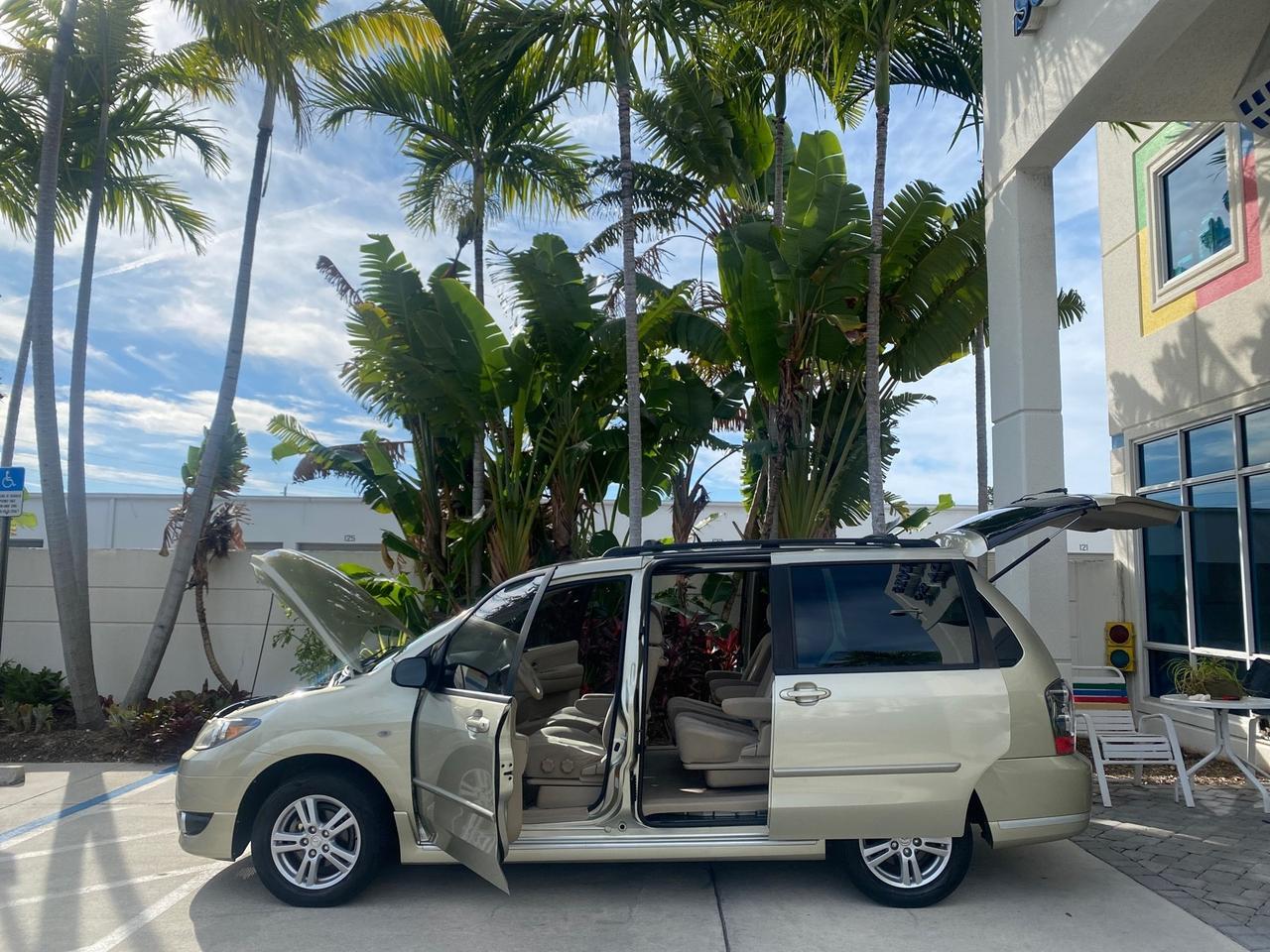 2004 Mazda MPV LX LOW MILES 62,740 Pompano Beach FL