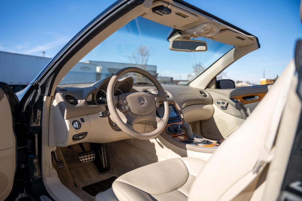 2004 Mercedes-Benz SL-Class