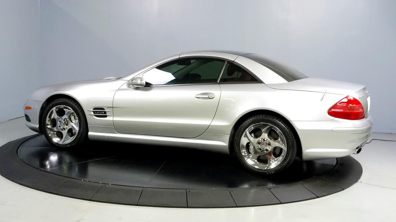 2004 Mercedes-Benz Sl600~ Incredible Miles Fully Serviced ~Carfax Certified Glendale Heights IL
