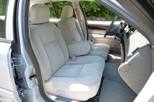 2004 Mercury Grand Marquis GS / 4.6L V8 / Cruise Control / Adjustable Pedals! High Point NC