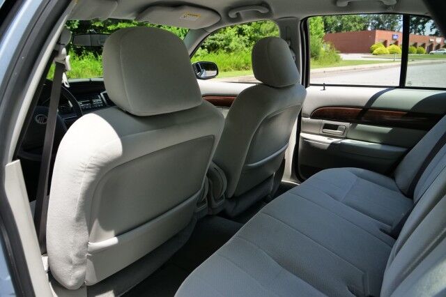 2004 Mercury Grand Marquis GS / 4.6L V8 / Cruise Control / Adjustable Pedals! High Point NC
