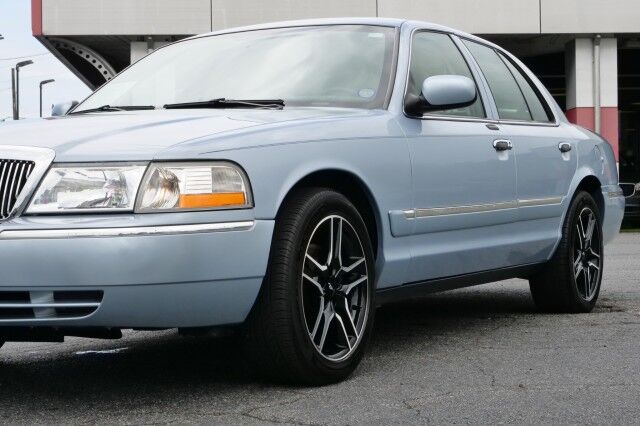 2004 Mercury Grand Marquis GS / 4.6L V8 / Cruise Control / Adjustable Pedals! High Point NC