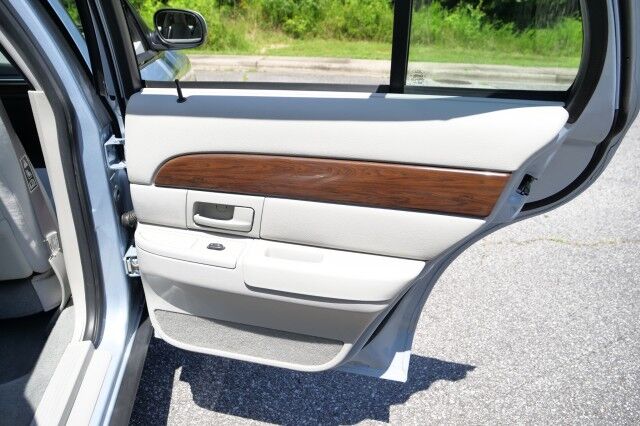 2004 Mercury Grand Marquis GS / 4.6L V8 / Cruise Control / Adjustable Pedals! High Point NC