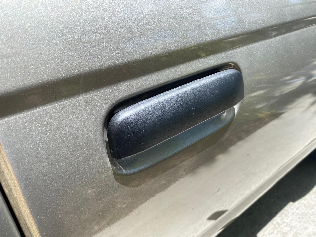 2004 Nissan Frontier 2WD XE LOW MILES 70,694 PU Pompano Beach FL