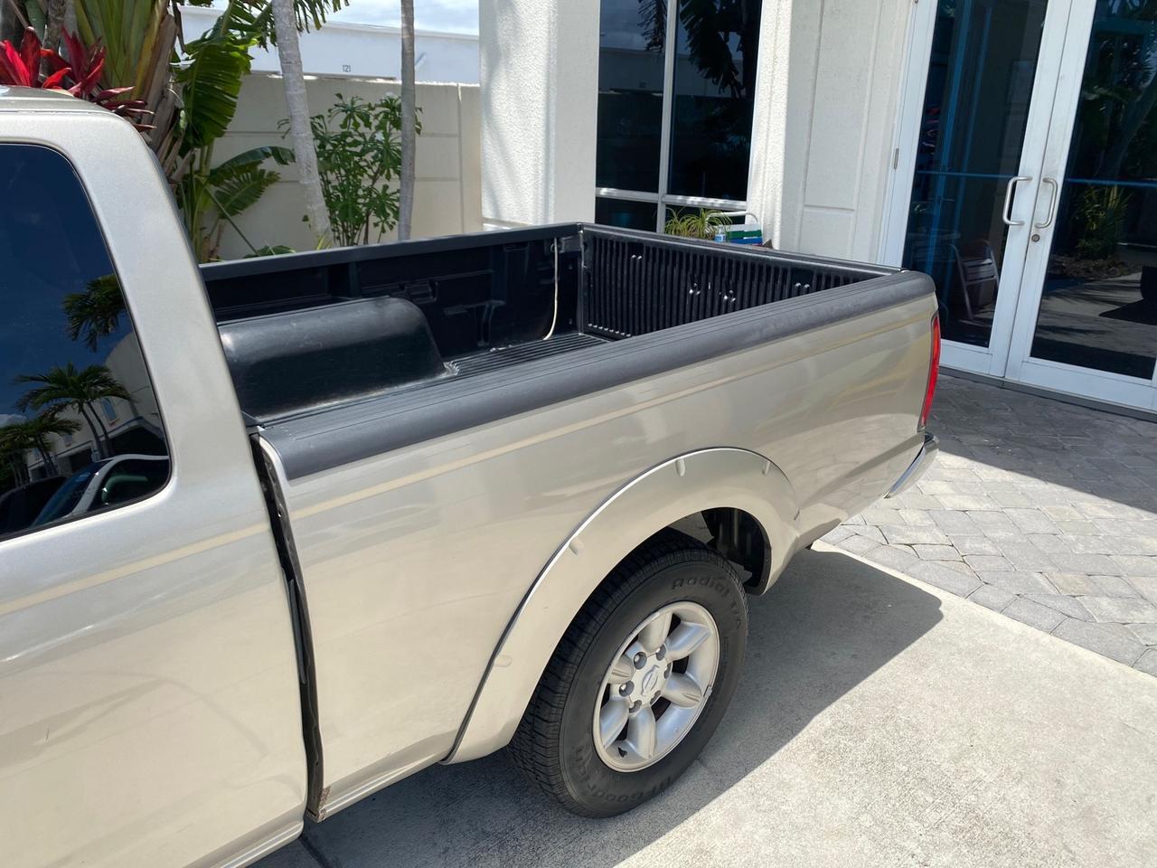 2004 Nissan Frontier 2WD XE LOW MILES 70,694 Pompano Beach FL