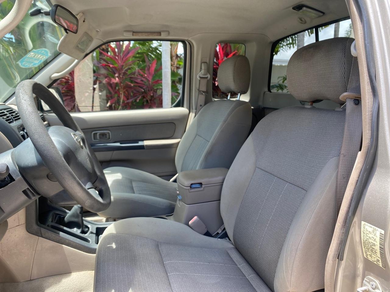 2004 Nissan Frontier 2WD XE LOW MILES 70,694 Pompano Beach FL