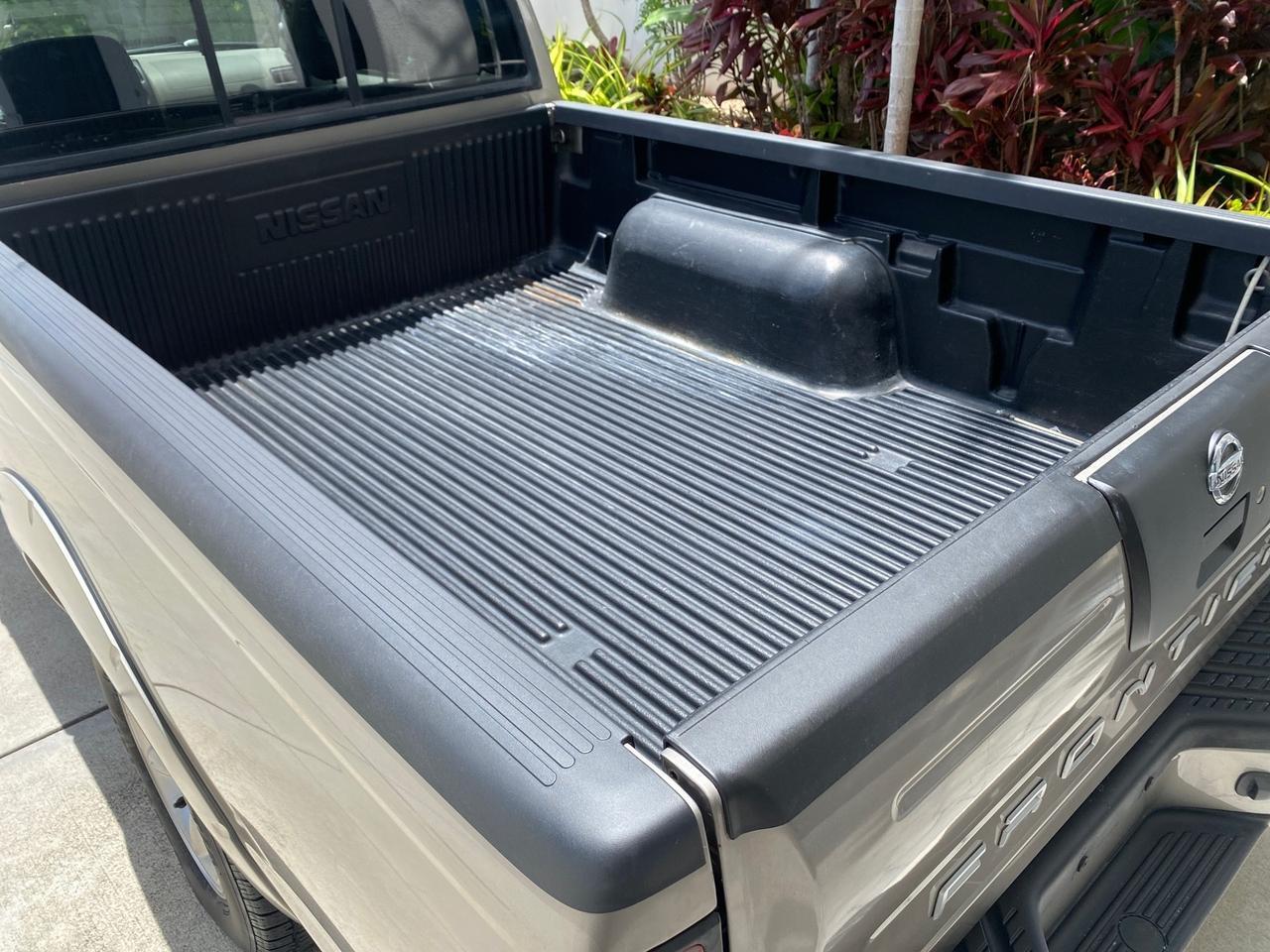 2004 Nissan Frontier 2WD XE LOW MILES 70,694 Pompano Beach FL