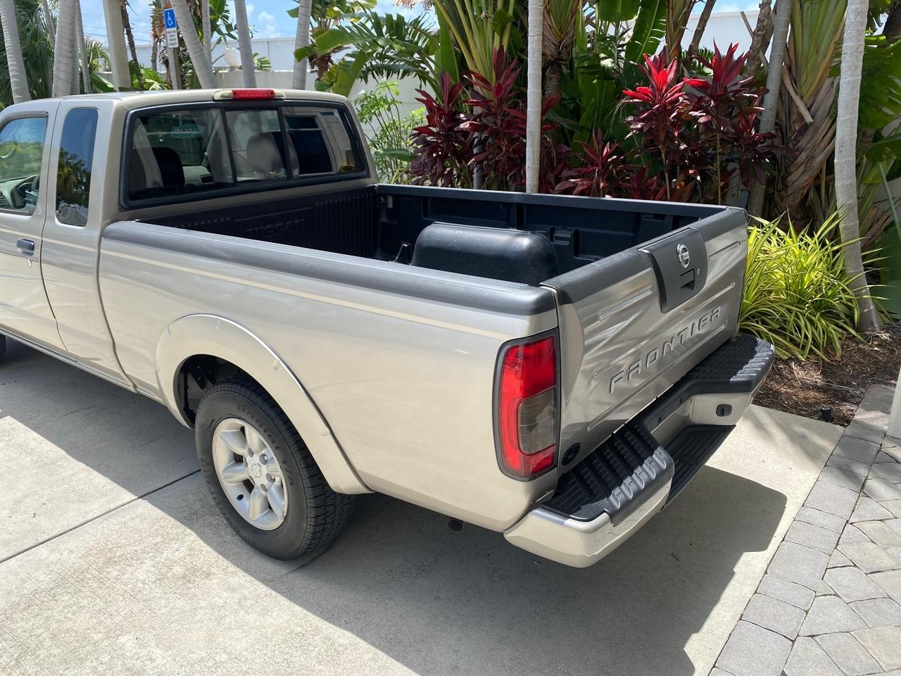 2004 Nissan Frontier 2WD XE LOW MILES 70,694 Pompano Beach FL