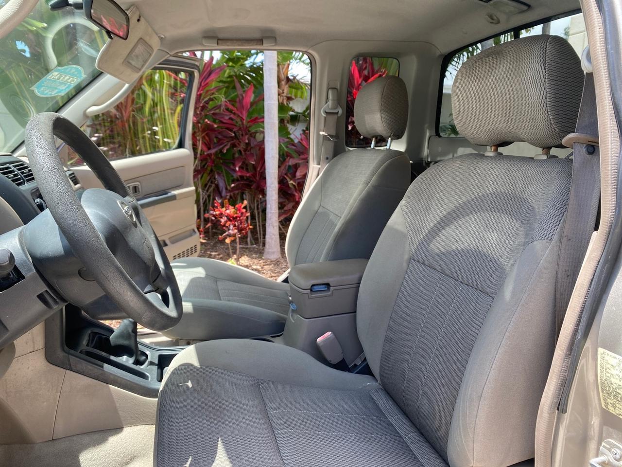 2004 Nissan Frontier 2WD XE LOW MILES 70,694 Pompano Beach FL