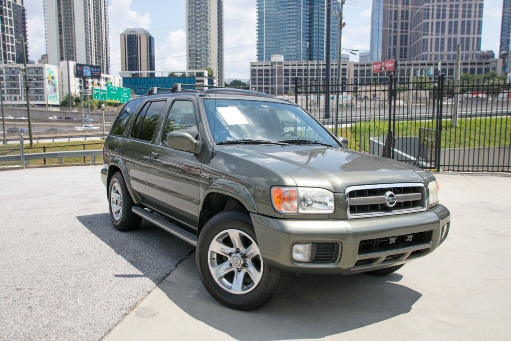 2004 Nissan Pathfinder LE