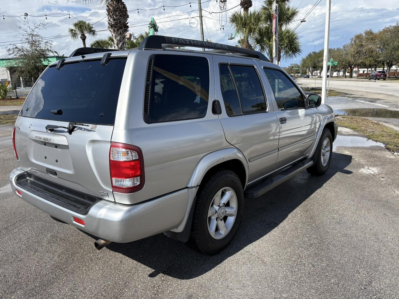2004 Nissan Pathfinder SE Fort Pierce FL