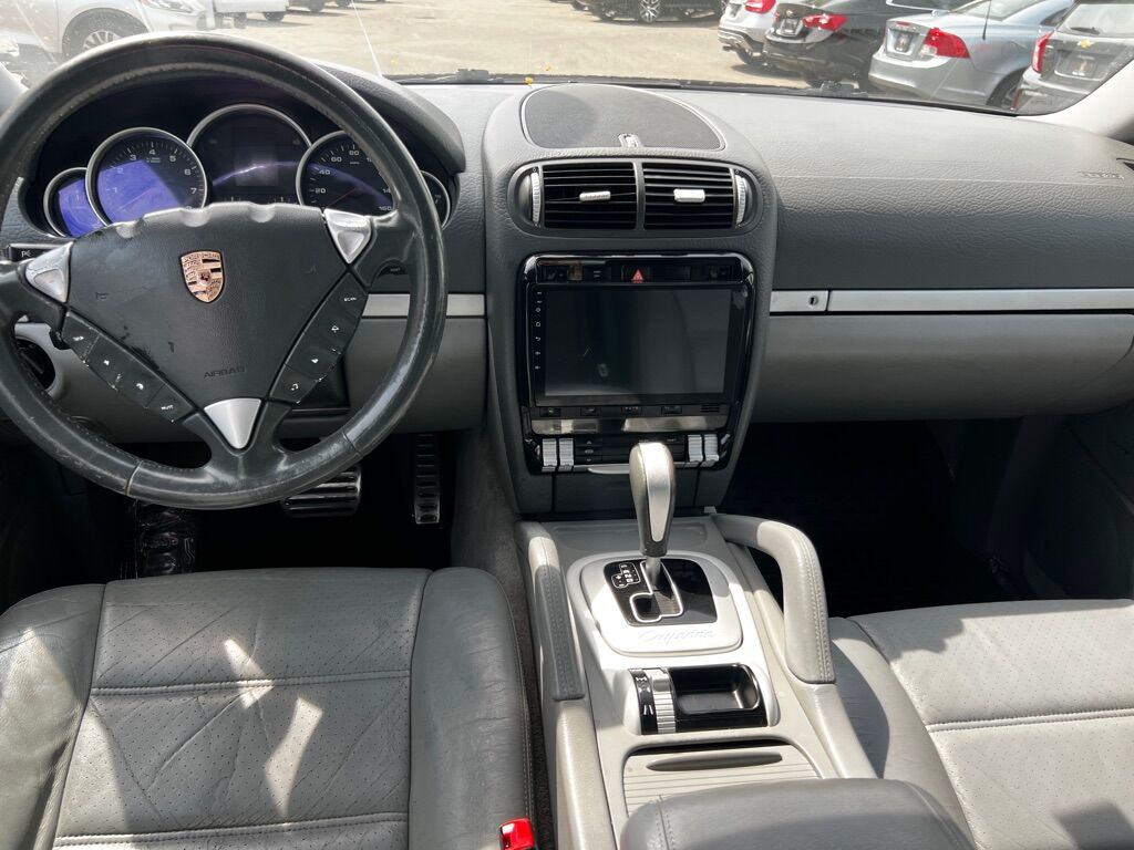 2004 PORSCHE CAYENNE S Des Moines WA