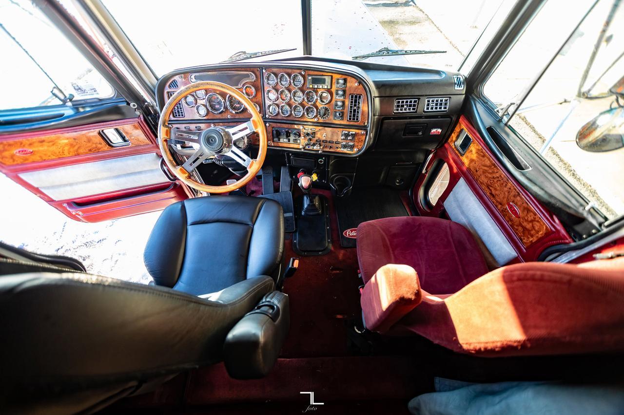 2004 Peterbilt 379 Longnose Tractor Sleeper Canadian Classic Red Deer AB
