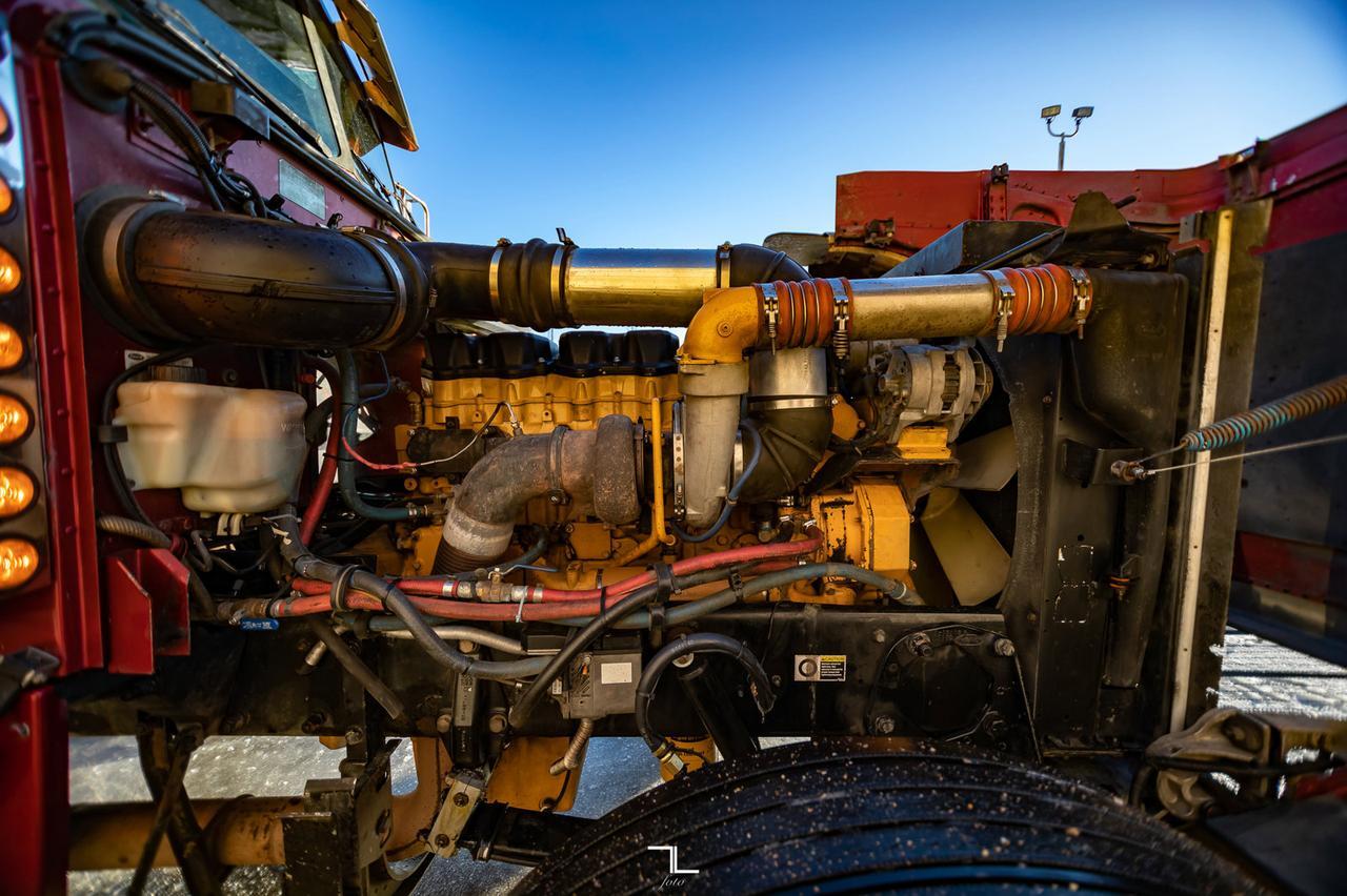 2004 Peterbilt 379 Longnose Tractor Sleeper Canadian Classic Red Deer AB