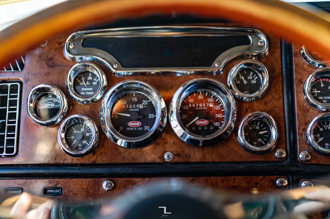 2004 Peterbilt 379 Longnose Tractor Sleeper Canadian Classic Red Deer AB