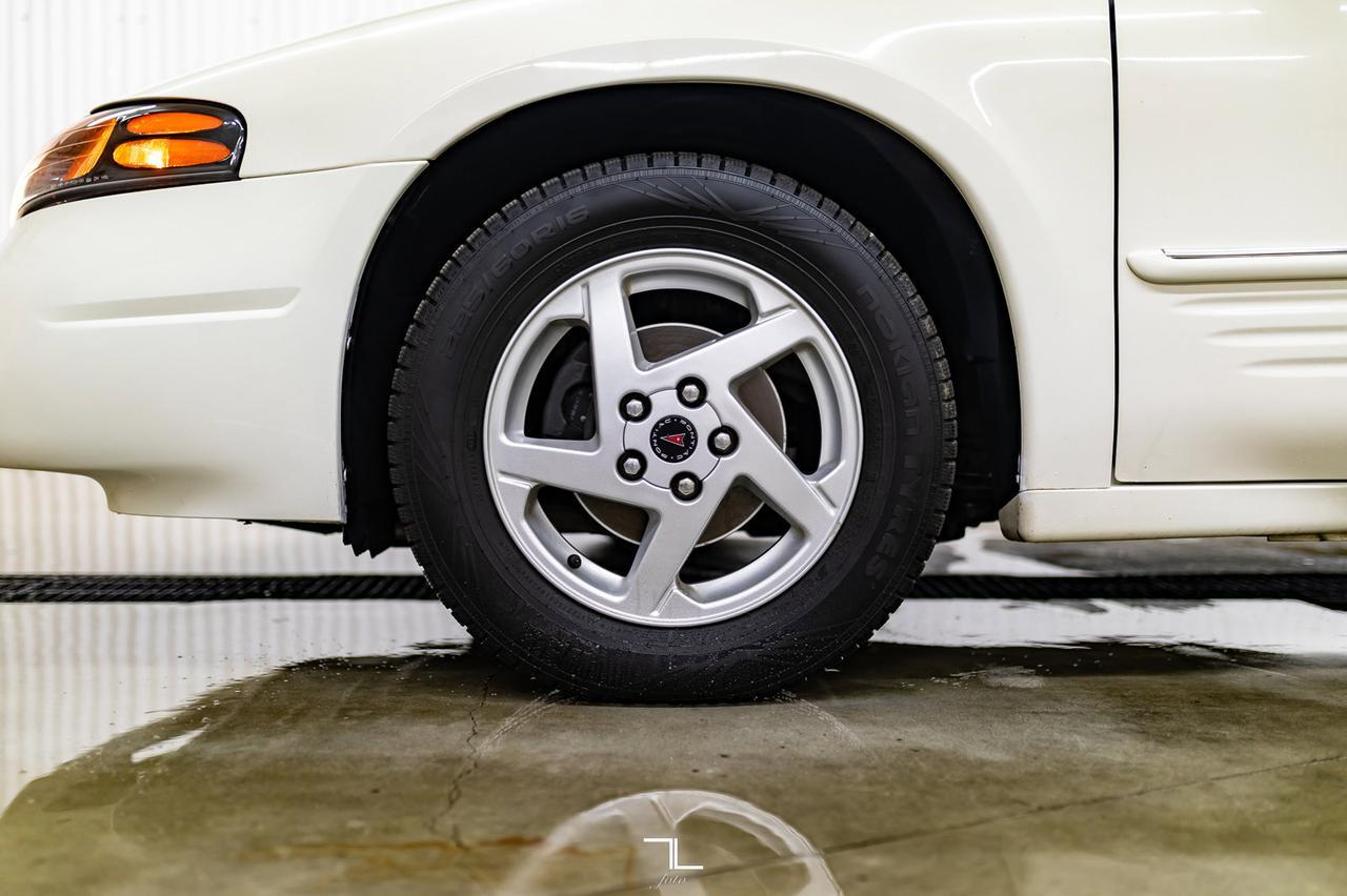 2004 Pontiac Bonneville SE Leather Red Deer AB