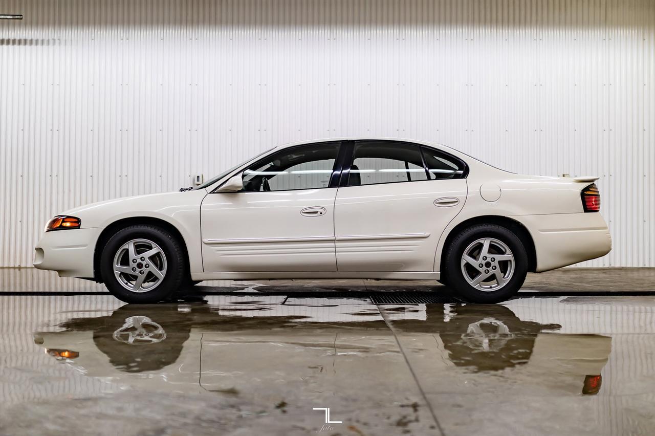 2004 Pontiac Bonneville SE Leather Red Deer AB